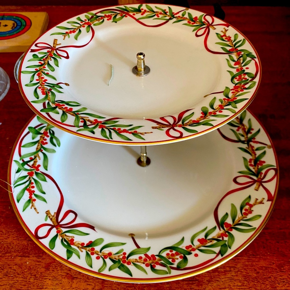 Tiered Christmas Plates